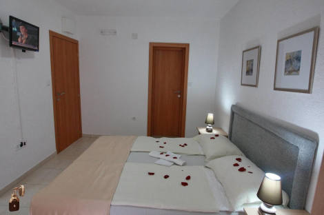 Комерційна нерухомість, 8084 м², 2 500 000$ — FAKTOR